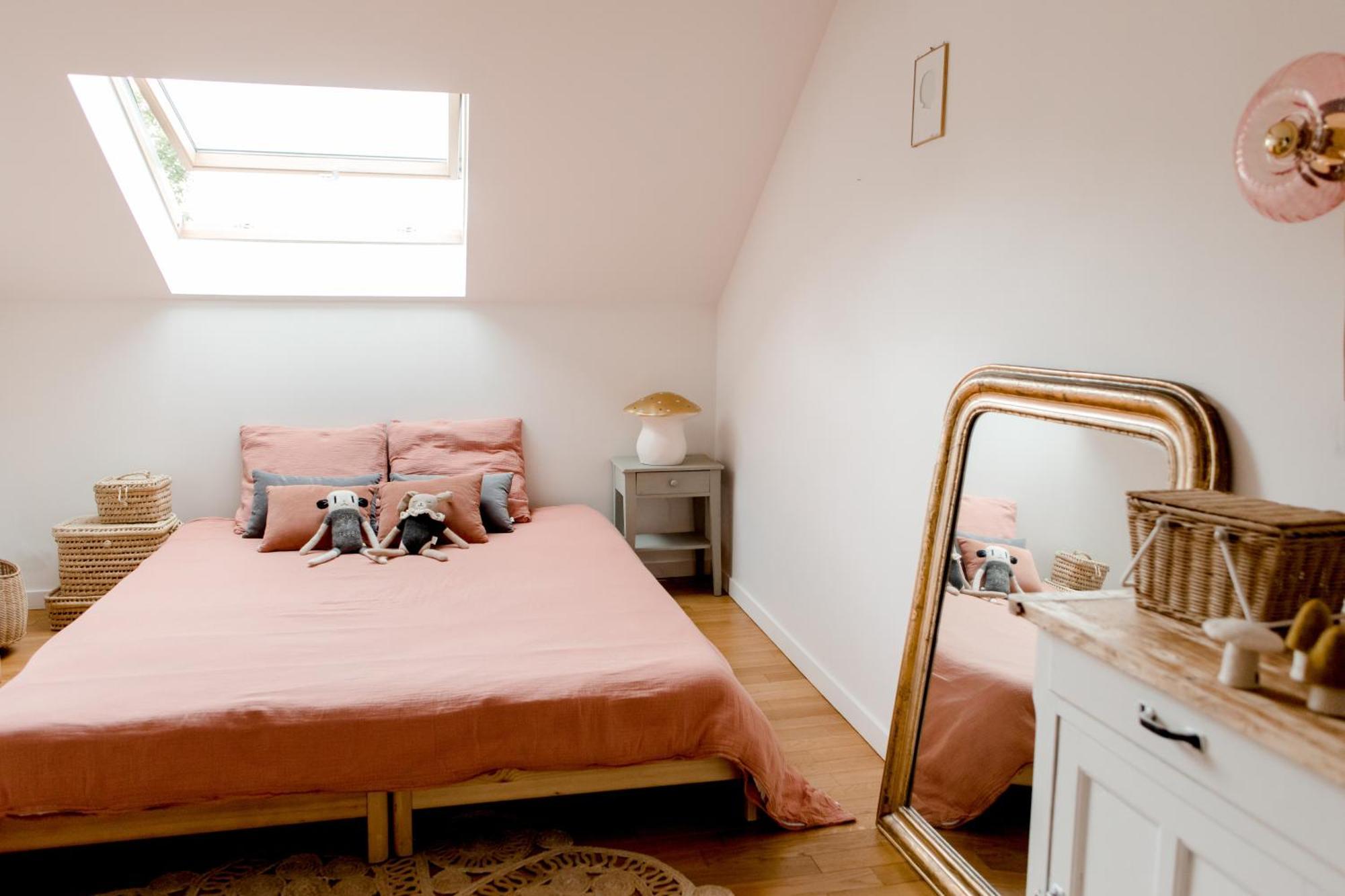 Logement Entier Ou A Partager Dans Maison Familiale A Rueil Malmaison, Proche De Paris La Defense Exterior photo